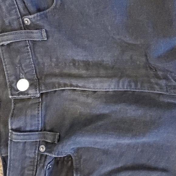 "Ripped" 512 Levi's - Picture 2 of 16